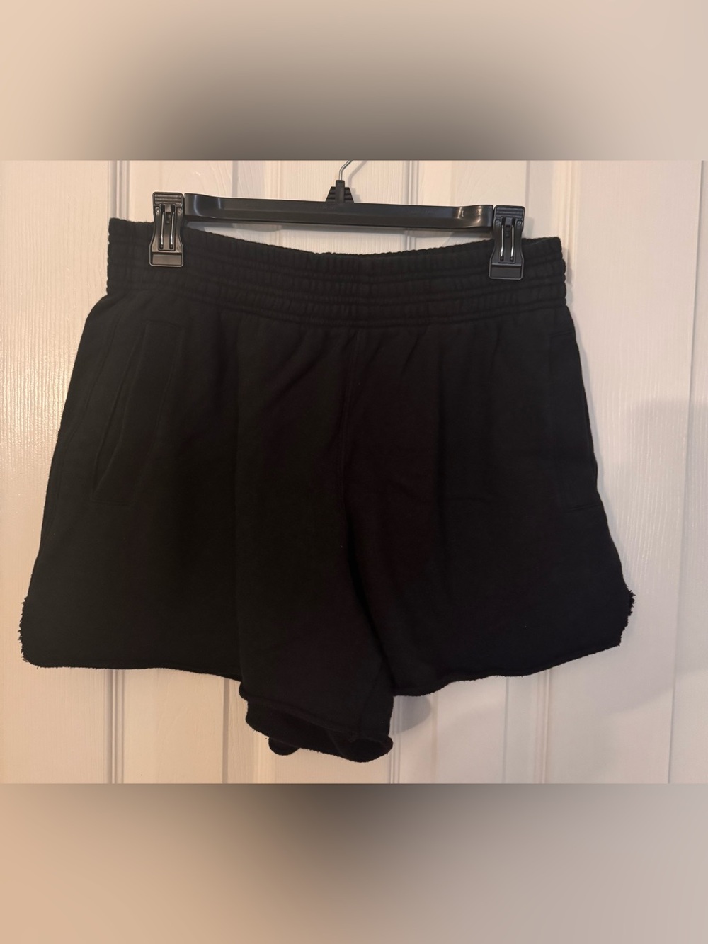 GUC Aerie sweat shorts, black, size medium